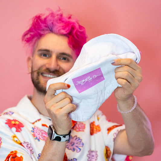 Bob Multipad -Le couvre-chef en mode multipad ! Afin d'éviter les frais de stockage et les pertes, chaque produits sont fabriqué sur commande. Le délais est assez long. Prévoir 3 à 4 semaines jusqu'à la réception de la commande. • 100 % polyester• Tissu respirant à évacuation de l'humidité• Matériel sensation lin• Réversible• Composants du produit vierge provenant de Chine-Brunograffer Boutique Art de Brunograffer - Le couvre-chef en mode multipad !
 
Afin d'éviter les frais de stockage et les pertes, chaque produits sont fabriqué sur commande. Le délais est assez long. Prévoir 3 à 4 semaines jusqu'à la réception de la commande.
• 100 % polyester• Tissu respirant à évacuation de l'humidité• Matériel sensation lin• Réversible• Composants du produit vierge provenant de Chine