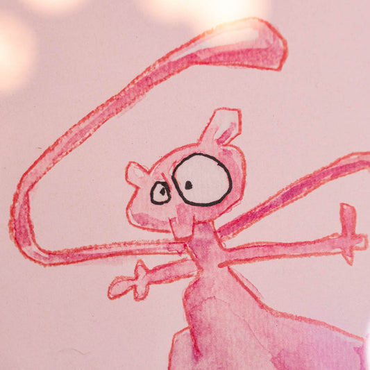Poster Mew (Edition moche) Boutique Art de Brunograffer - Poster imprimé d’une illustration réalisée à l'aquarelle et aux crayons de couleurs.Le dessin vient d'un challenge en live sur Twitch dans lequel j'ai dessiné les 151 Pokémon de la première génération de 1995 en 24h en live sur Twitch, MAIS : en moche !
 
Voir la vidéo : https://youtu.be/0MyLD5bqc1Q
 
Papier recyclé 300g
Chaque poster son gaufré et tamponné à la main.
Vendu sans cadre.
Possibilité de la faire signer et dédicacer à la main en choisissant l'option de livraison "Dédicacé".