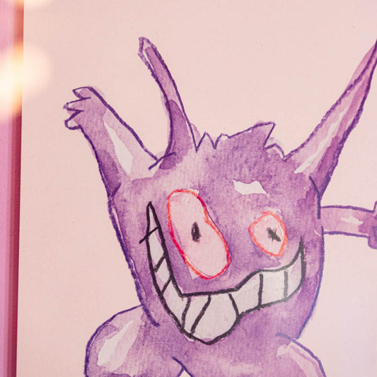 Poster imprimé d’une illustration réalisée à l'aquarelle et aux crayons de couleurs.Le dessin vient d'un challenge en live sur Twitch dans lequel j'ai dessiné les 151 Pokémon de la première génération de 1995 en 24h en live sur Twitch, MAIS : en moche !
 
Voir la vidéo : https://youtu.be/0MyLD5bqc1Q
 
Papier recyclé 300g
Chaque poster son gaufré et tamponné à la main.
Vendu sans cadre.
Possibilité de la faire signer et dédicacer à la main en choisissant l'option de livraison 