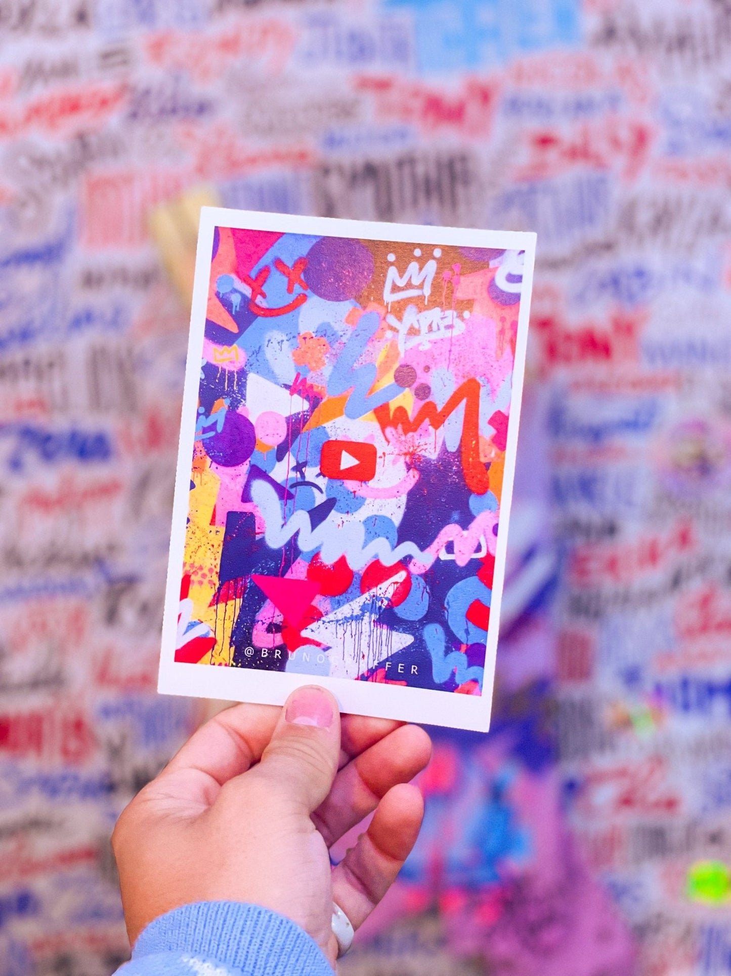 Carte postale Street Art (Le mur de Squeezie) - Brunograffer