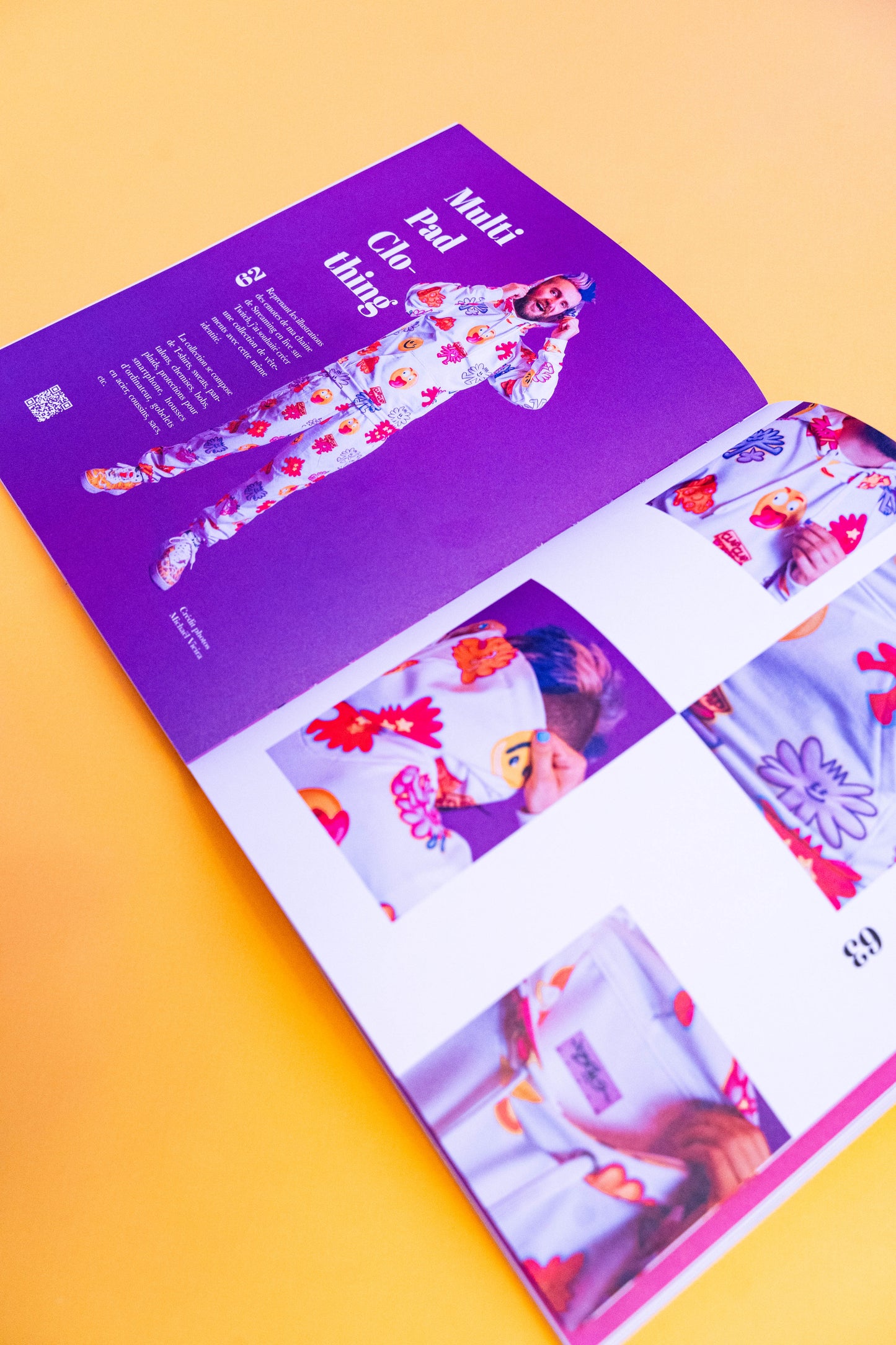 Photo de mon nouveau Livre qui s'appelle Livre. Un Livre d'art compilant tous les travaux artistiques en dessins, peintures, customs, collaborations et photographies de ces 6 dernières années