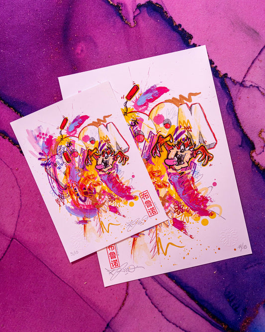 Une illustration que j'ai réalisée pour la sortie de mon premier livre d'art : Bouquin.
Le dessin a été réalisé en live sur Twitch avec des crayons de couleurs, de la peinture aquarelle, des marqueurs à peinture, des feutres pour enfants et des pastels à l'huile.
Ce poster est une version imprimé de cette illustration tiré en édition limitée à 20 exemplaires. 10 exemplaires en format A4 et 5 en format A3, vous pouvez choisir le format que vous souhaité.
Chaque poster est numéroté, signé, tamponné et gaufré à la main pour preuve d'authenticité.